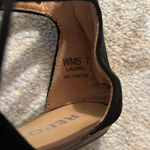 Gladiator Sandal - Picture 4 of 5